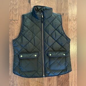 J Crew Factory Quilted Vest. Black. Size Large